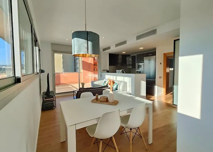 דירה Large Terrace Luxury סנט אדריה דה בסוס