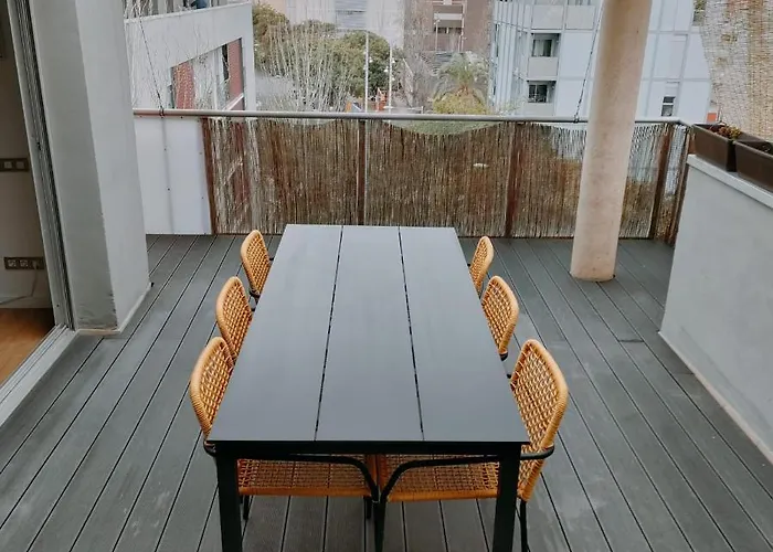 Large Terrace Luxury דירה *